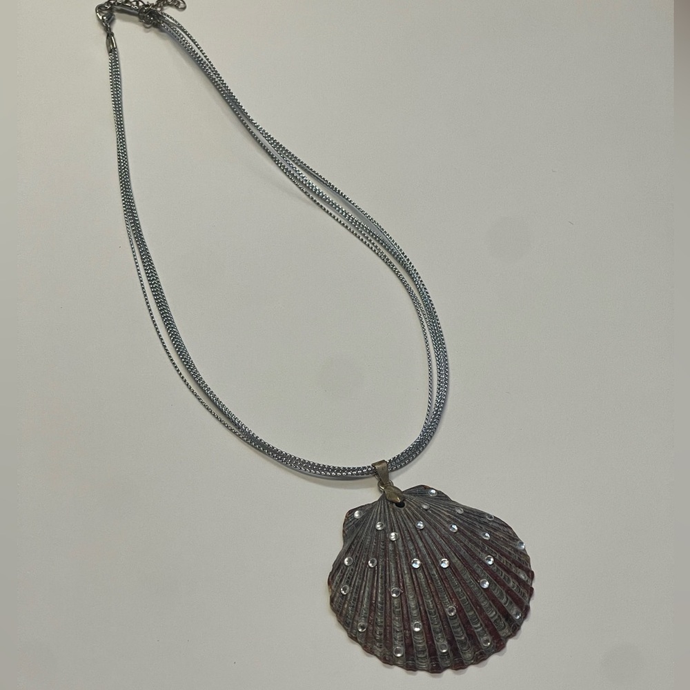 Sea Shell Necklace with Gems